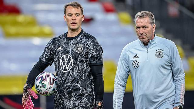 年轻球员的 年轻球员的