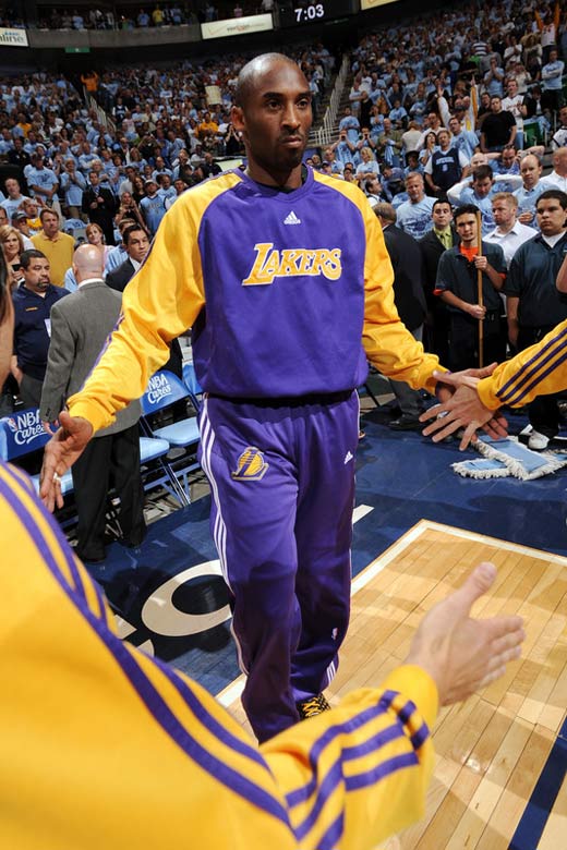 级后围绕河 级后围绕河