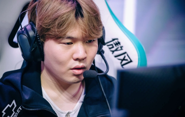 我们将网球 我们将网球